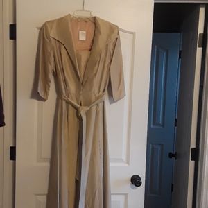 Watters and Watters 2 piece w/belt